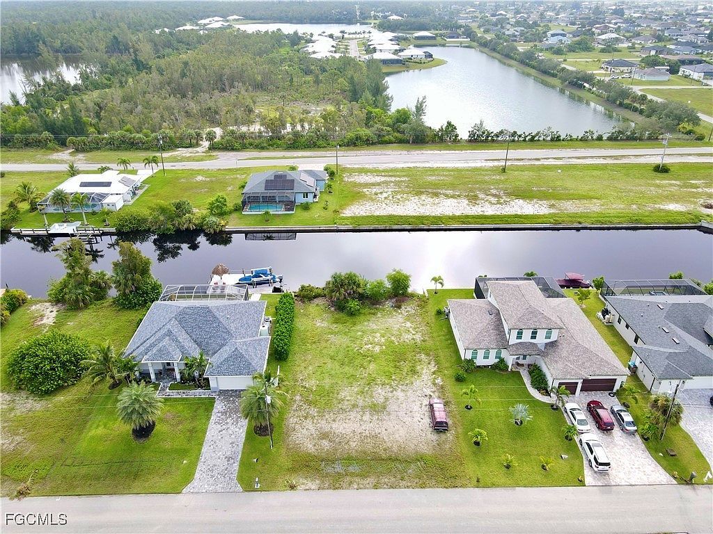 2421 NW 41st Ave Cape Coral, FL 33993 - Thumbnail 3