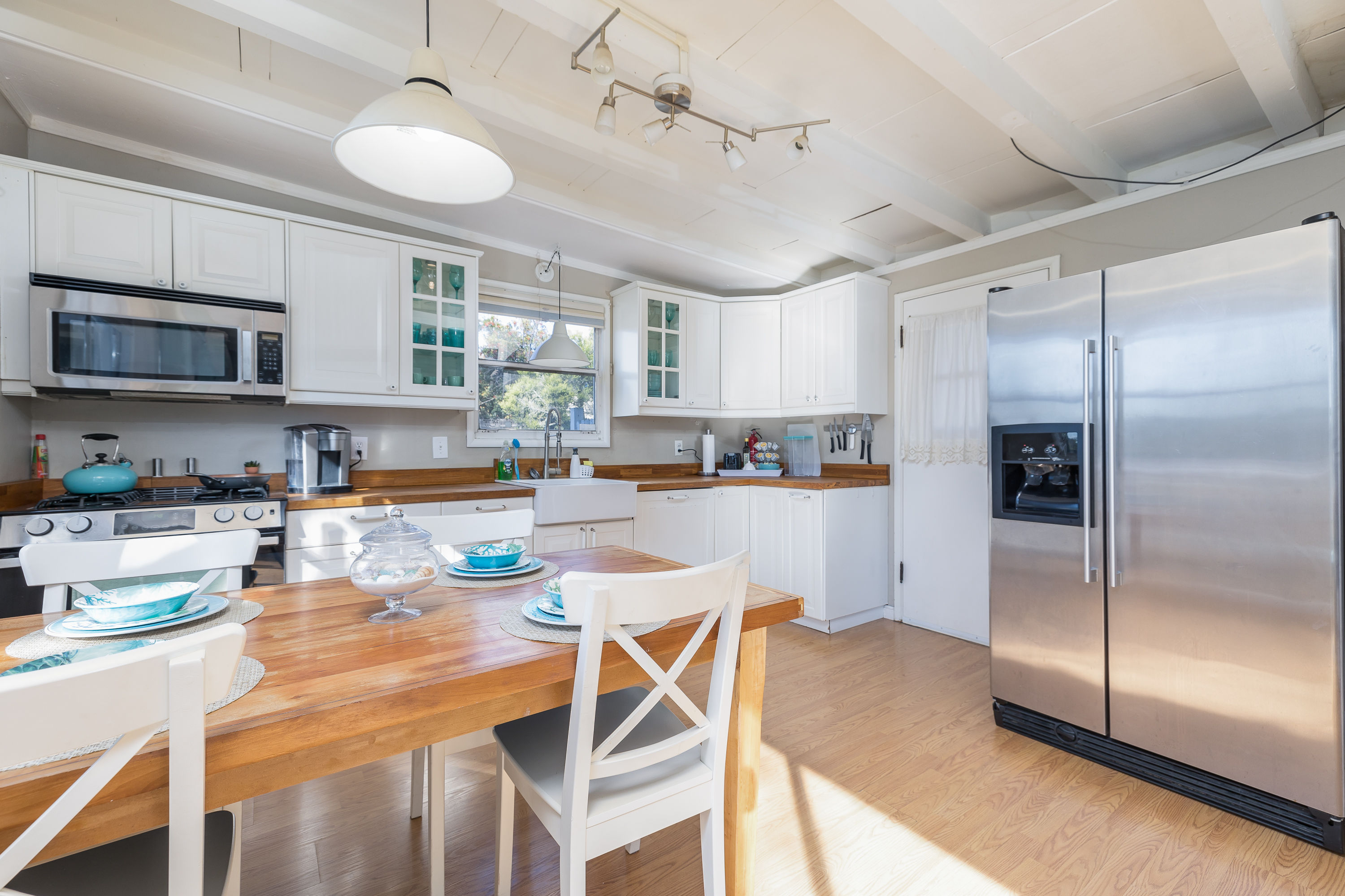 430 Dennis Drive, Vista, CA, USA, 92083 - Thumbnail 3