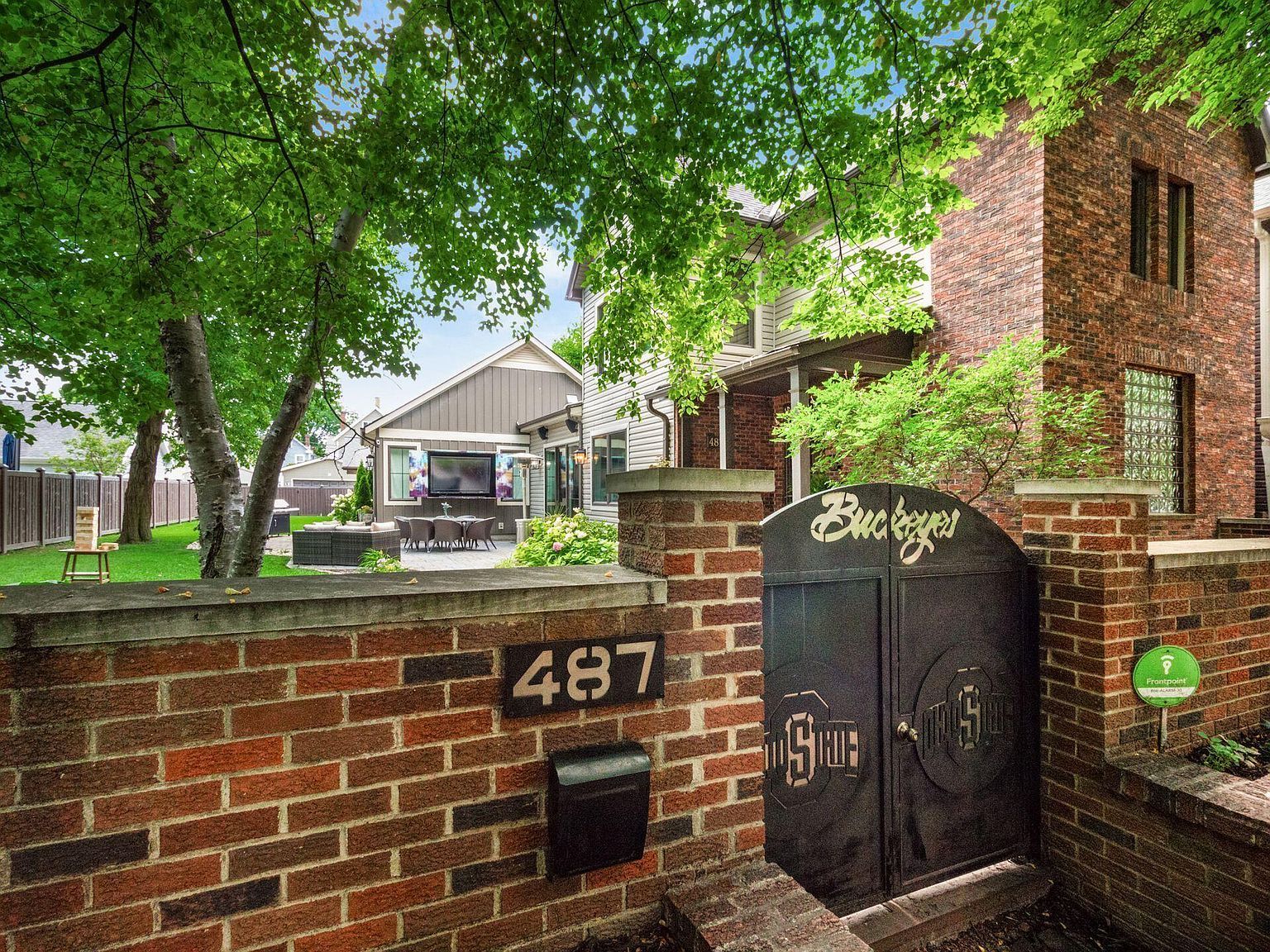 487 E Beck St Columbus, OH 43206 - Thumbnail 3