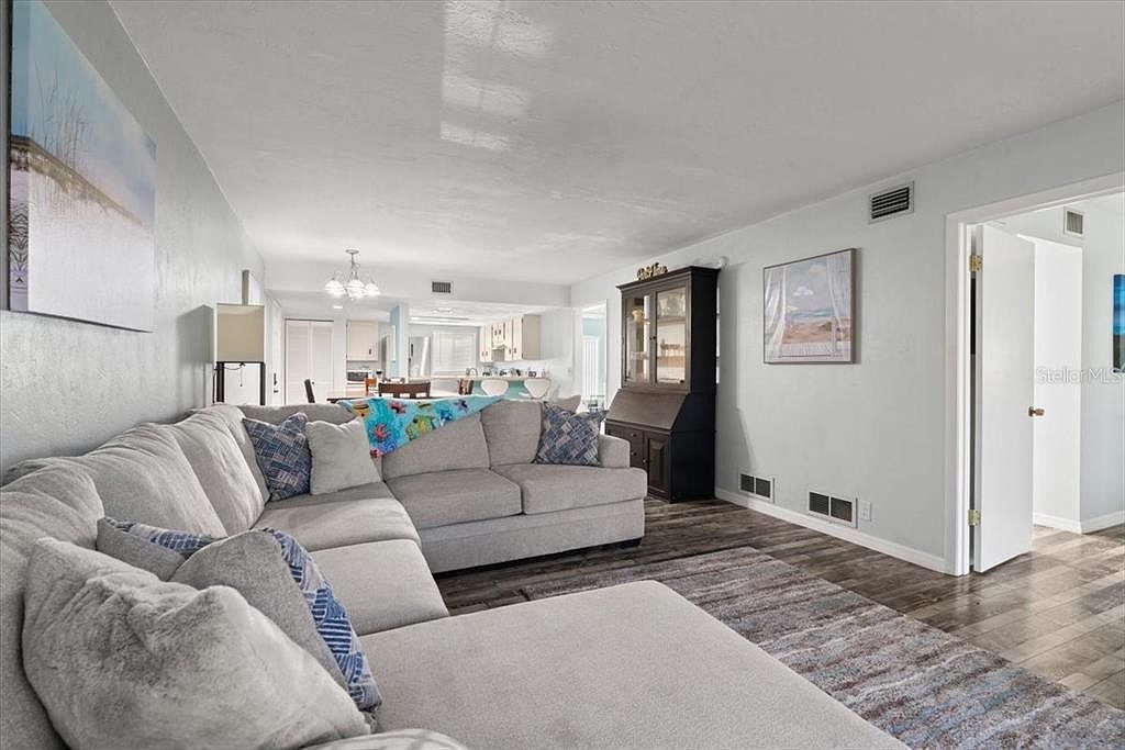 102 Bob White Ct #102C Daytona Beach, FL 32119 - Thumbnail 3