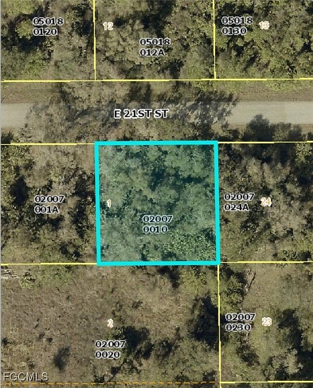 4102 E 21st St Alva, FL 33920 - Thumbnail 3