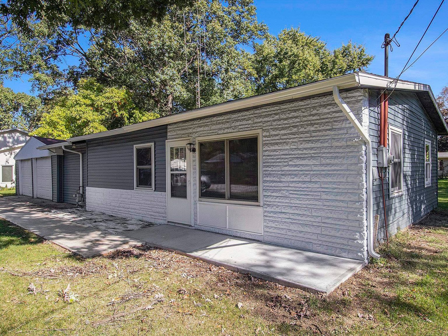 54290 Northwood Dr Elkhart, IN 46514 - Thumbnail 3