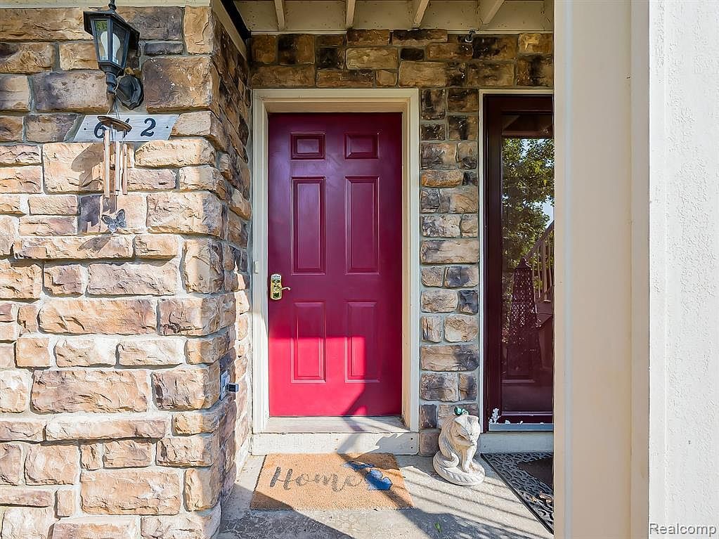 642 Lydia Ln Pontiac, MI 48341 - Thumbnail 3