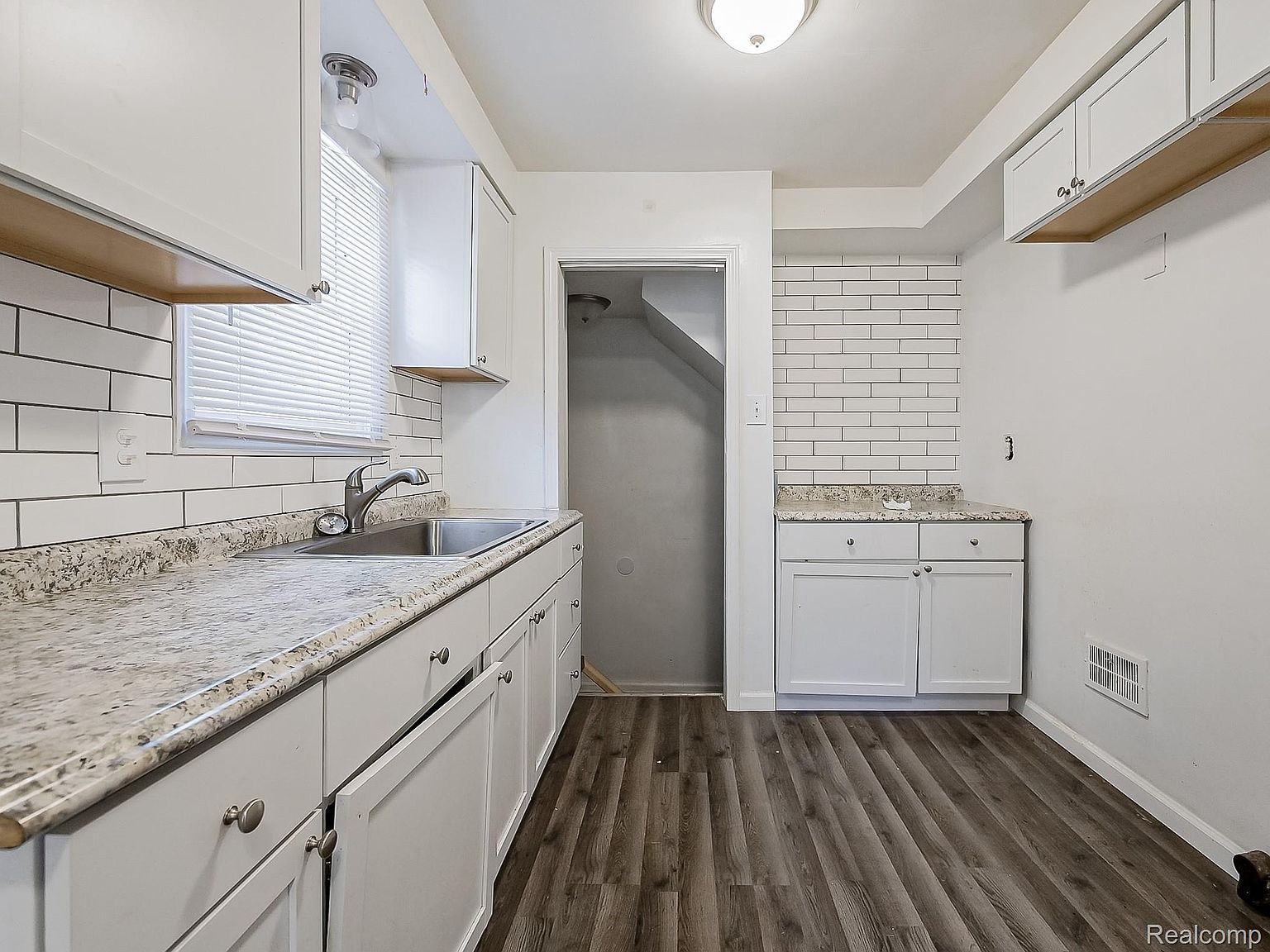 11031 Courville St Detroit, MI 48224 - Thumbnail 3