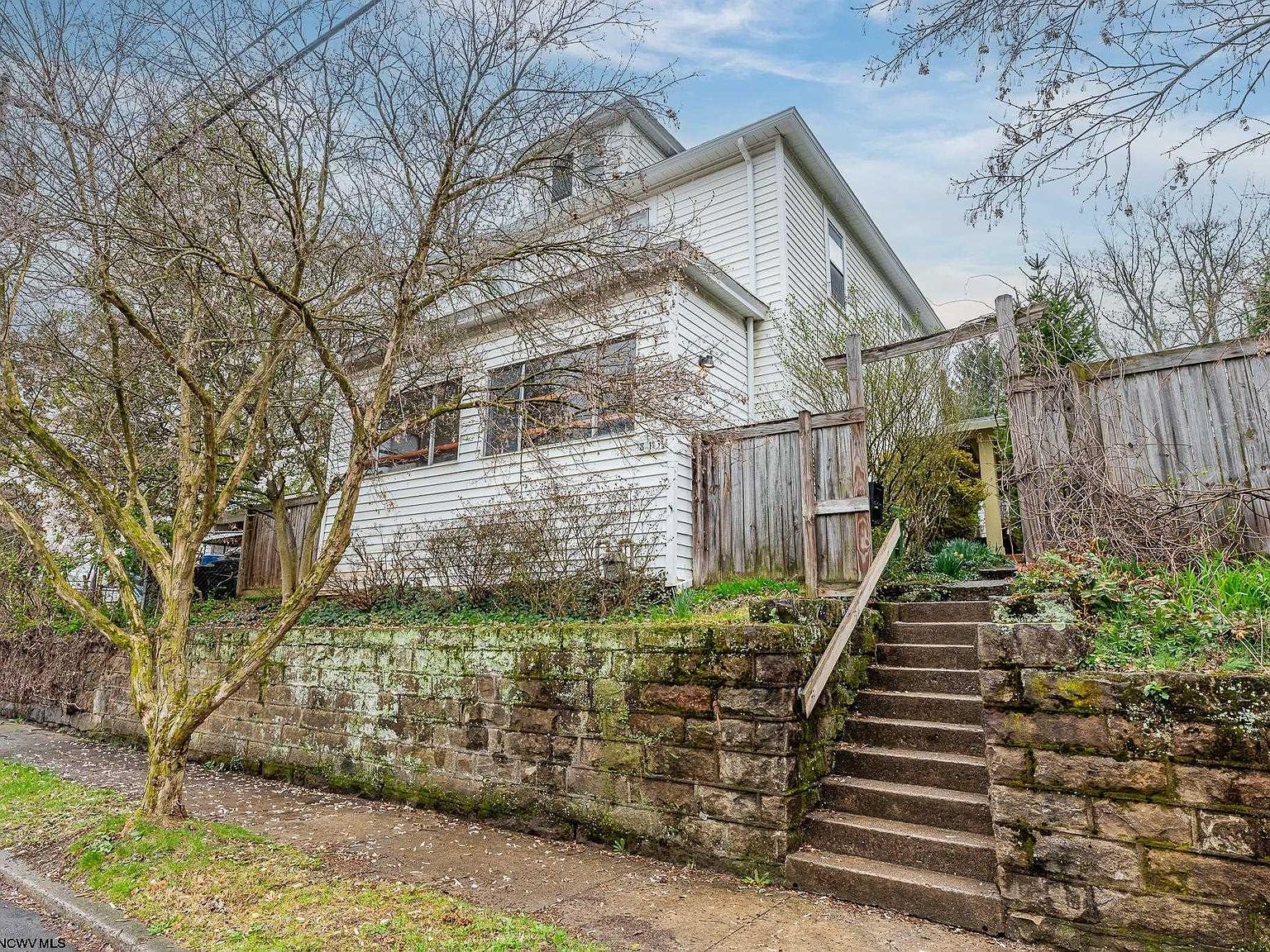 813 Ridgeway Ave Morgantown, WV 26505 - Thumbnail 3