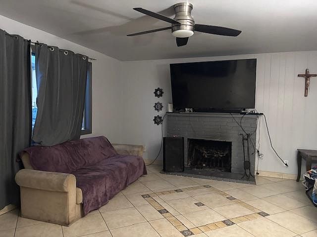 1777 Luzern St Seaside, CA 93955 - Thumbnail 3