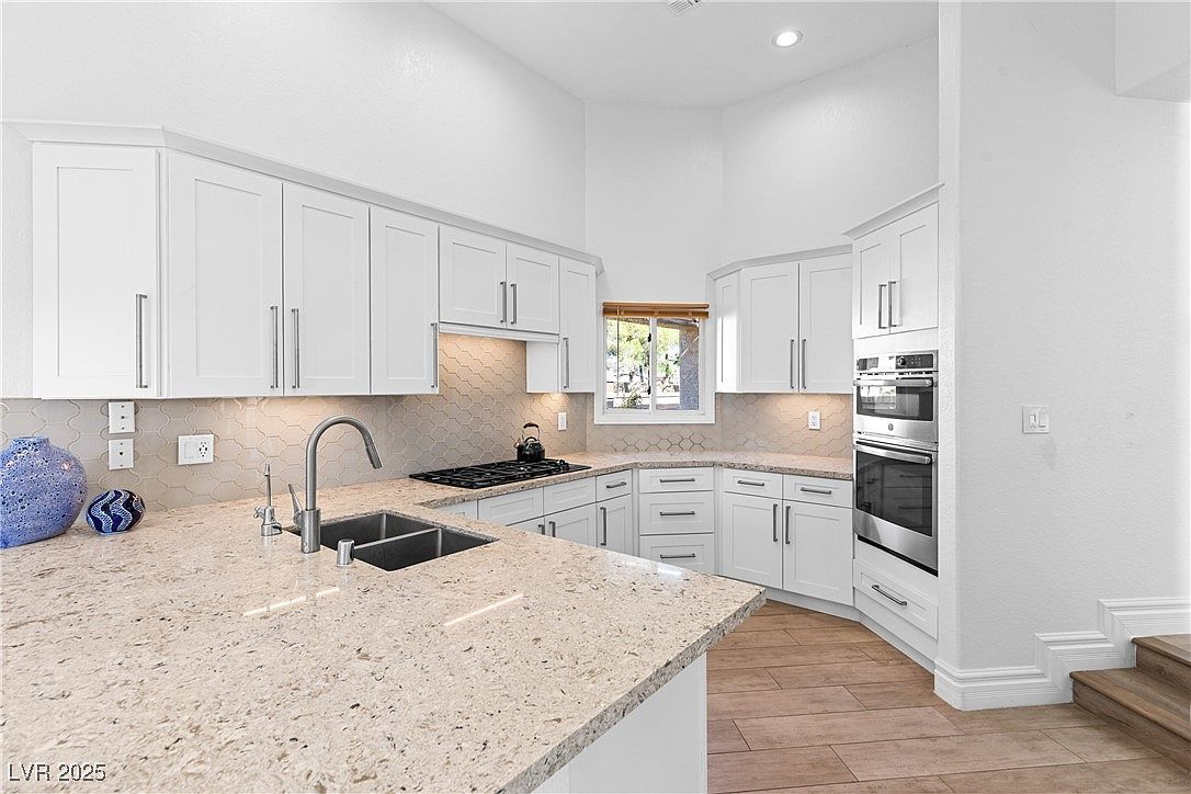 7283 Mission Hills Dr Las Vegas, NV 89113 - Thumbnail 3