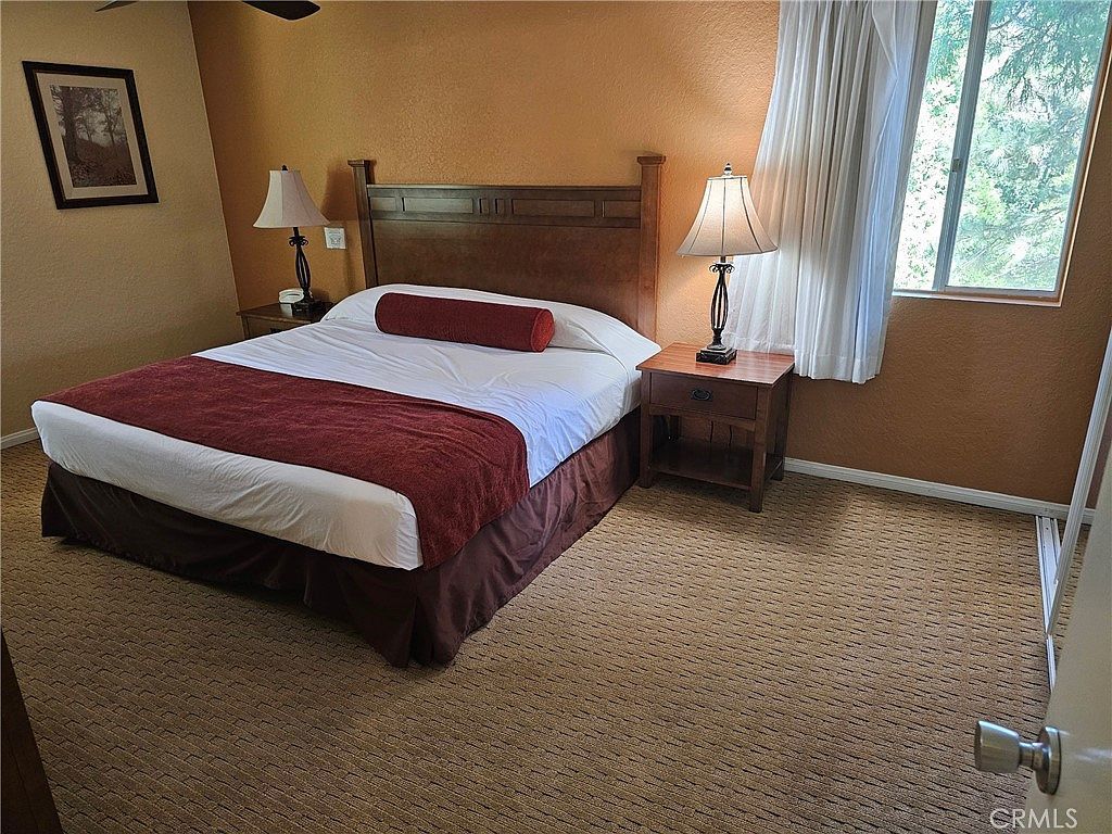 307 Canyon Crest Ln Lake Arrowhead, CA 92352 - Thumbnail 3