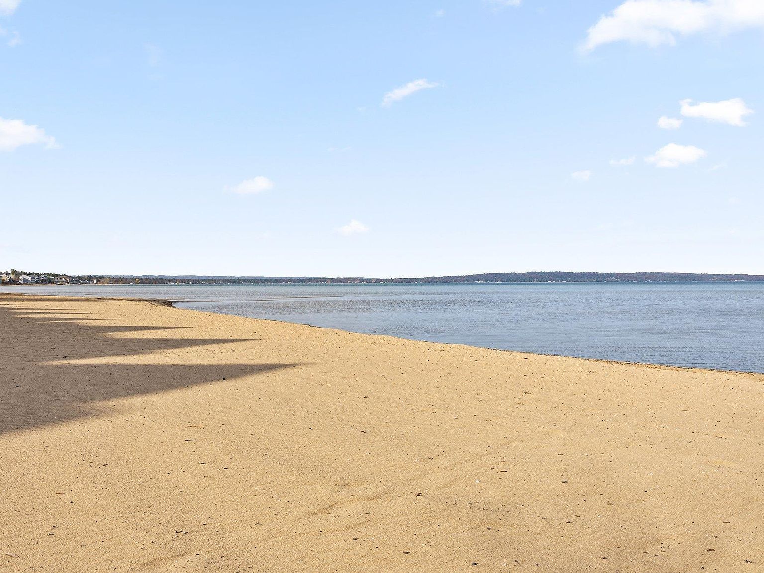 2305 N Us Highway 31 N #203 Traverse City, MI 49686 - Thumbnail 3