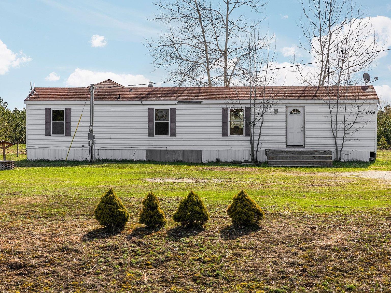 10841 Johnson Rd Mancelona, MI 49659 - Thumbnail 3