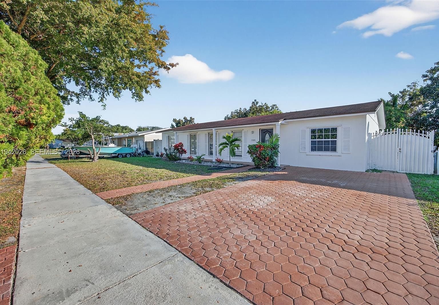 11000 SW 156th St Miami, FL 33157 - Thumbnail 3