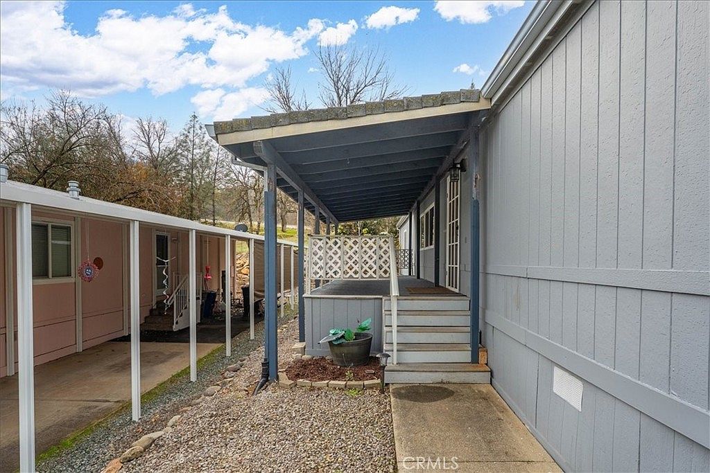 1237 Mountain Shadows Blvd Redding, CA 96003 - Thumbnail 3