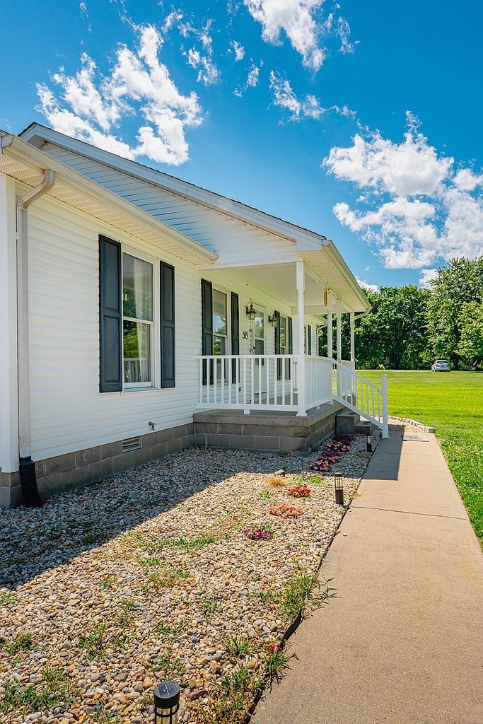 515 Beeny Rd Manitou, KY 42436 - Thumbnail 3