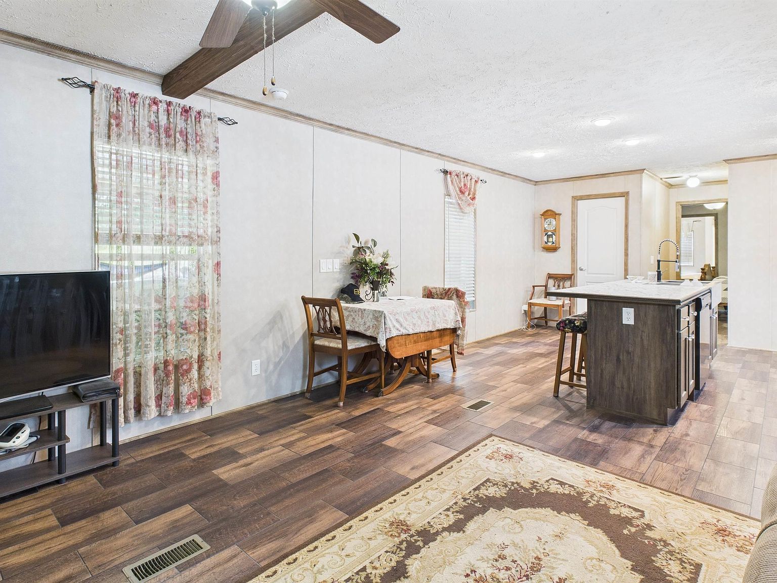 277 Mulberry St Cotter, AR 72626 - Thumbnail 3