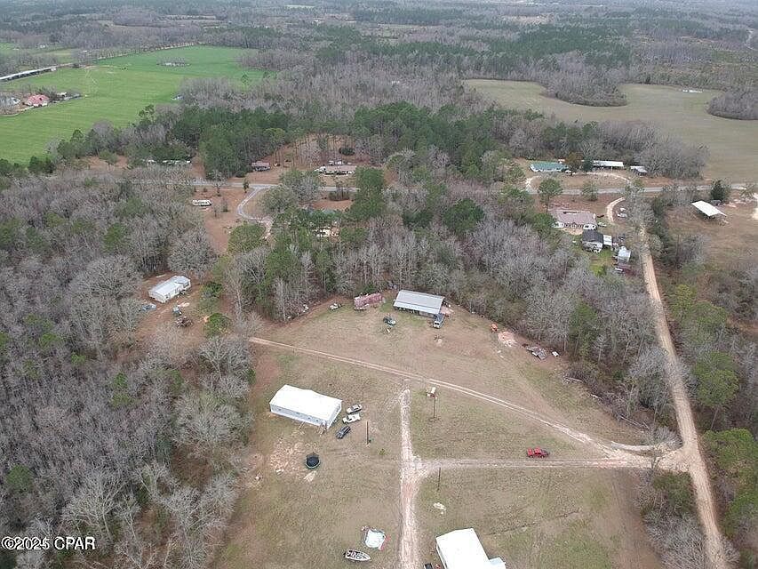 329 Crabapple Ln Graceville, FL 32440 - Thumbnail 3