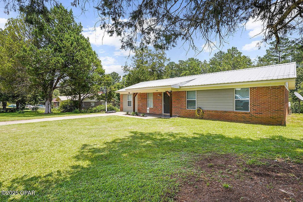 2316 Sweetgum Dr Bonifay, FL 32425 - Thumbnail 3