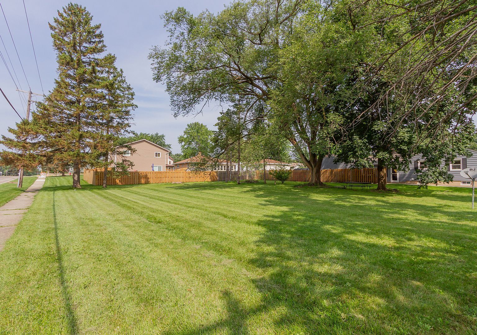 110 N Chase Ave Bartlett, IL 60103 - Thumbnail 3