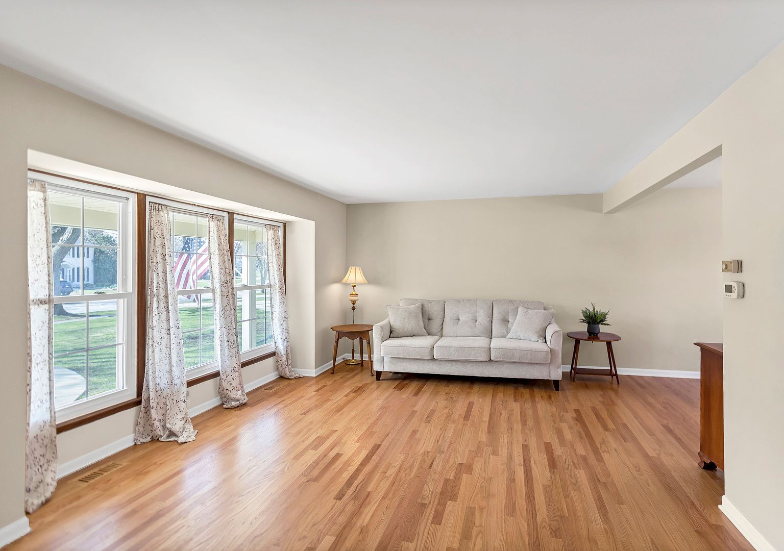 915 N Saratoga Dr Palatine, IL 60074 - Thumbnail 3