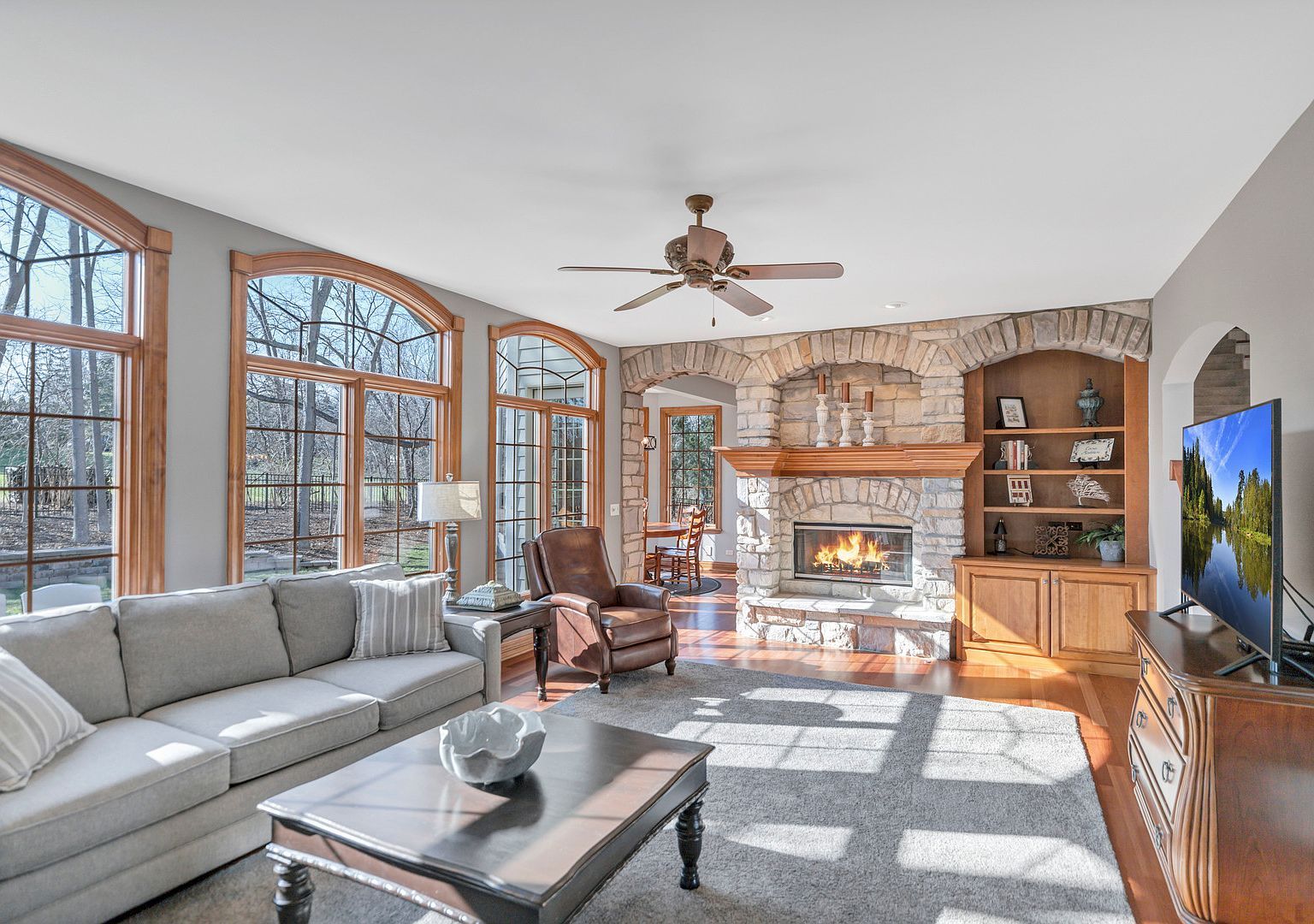 710 Reserve Ct South Elgin, IL 60177 - Thumbnail 3