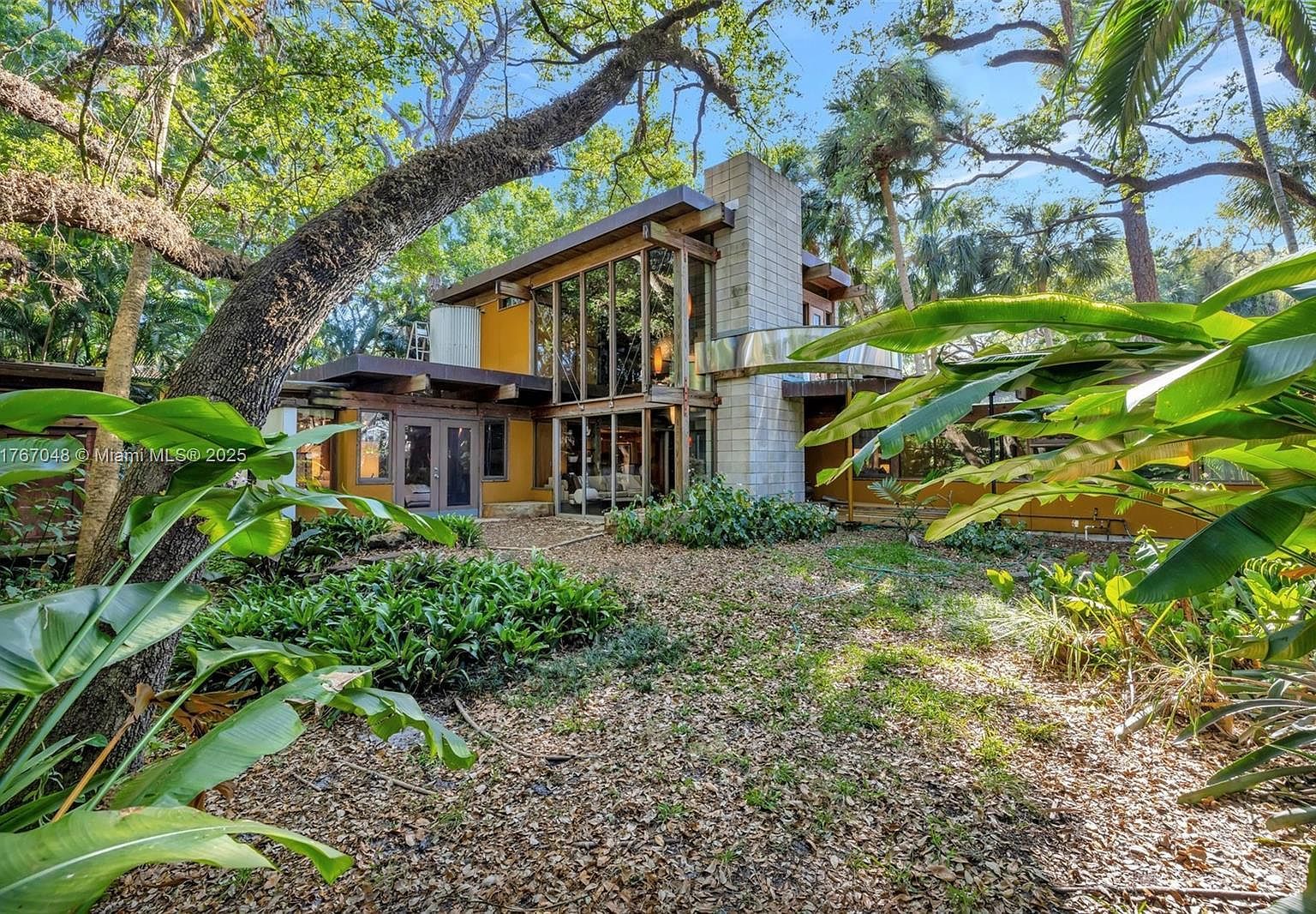 2410 SW 29th Way Fort Lauderdale, FL 33312 - Thumbnail 3