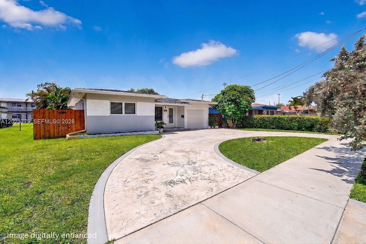 709 NW 9th Ct Hallandale Beach, FL 33009 - Thumbnail 3