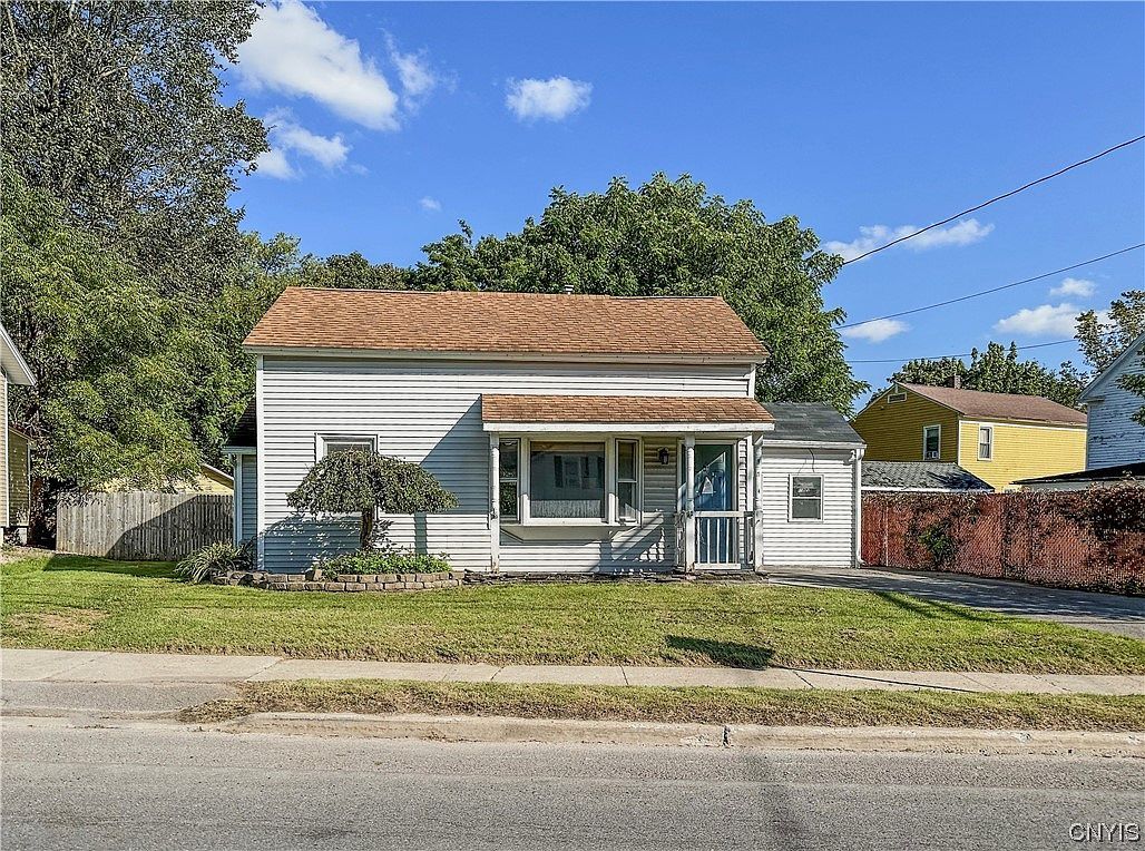 314 Stafford Ave Waterville, NY 13480 - Thumbnail 3