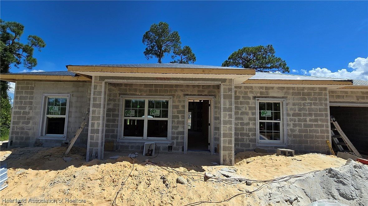 528 Lotus Ave Sebring, FL 33872 - Thumbnail 3