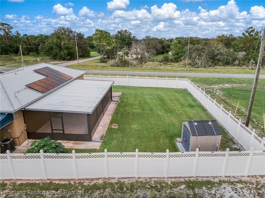 920 Tea Rose St Lake Placid, FL 33852 - Thumbnail 3