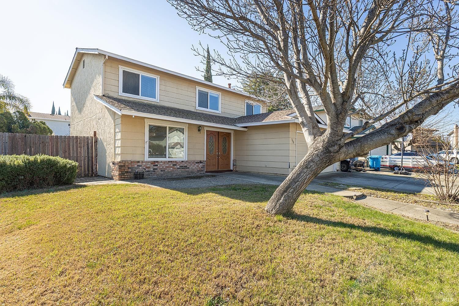 380 Claridge Ct Vacaville, CA 95687 - Thumbnail 3