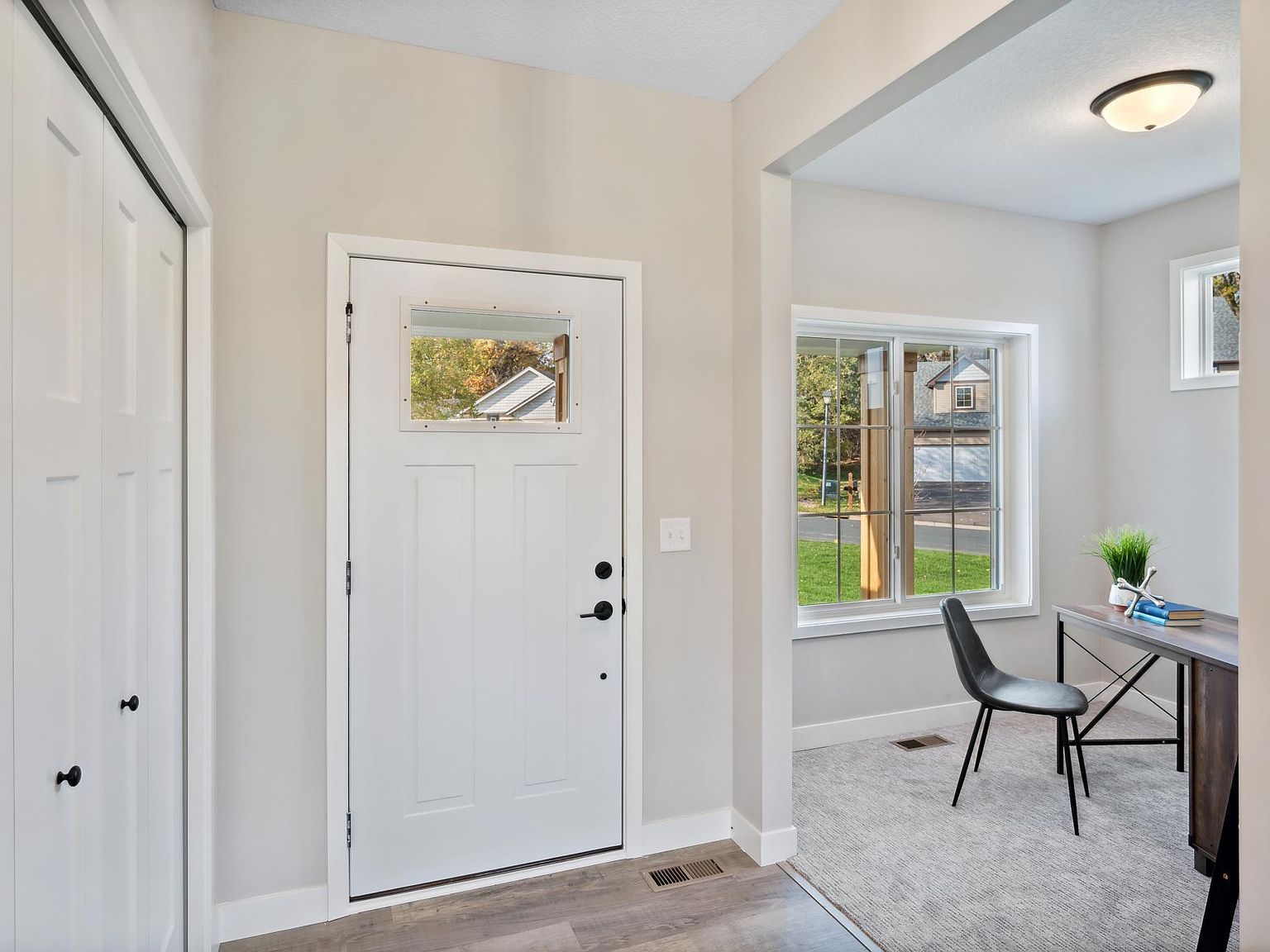 1446 Oak Ridge St Hanover, MN 55341 - Thumbnail 3