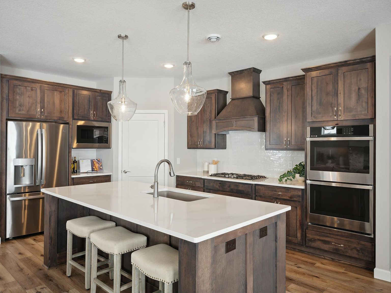 644 Goldenrod Ct Delano, MN 55328 - Thumbnail 3