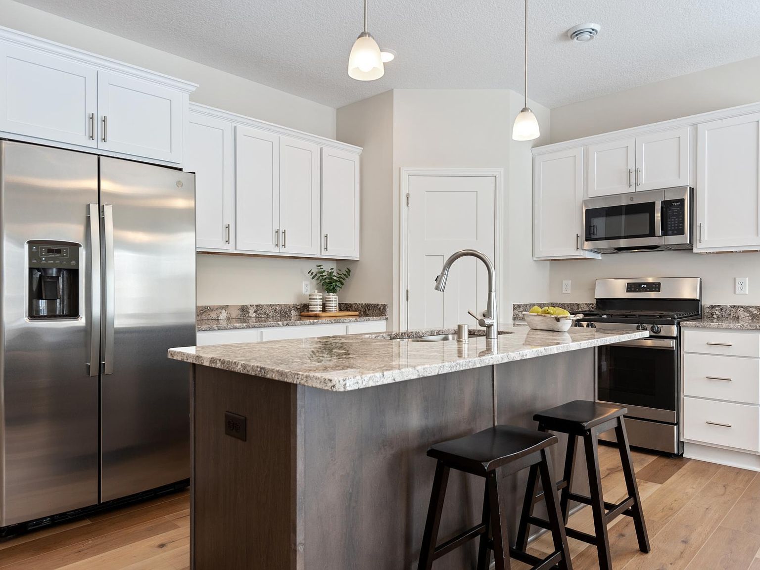 348 Emmy Ln Hanover, MN 55341 - Thumbnail 3