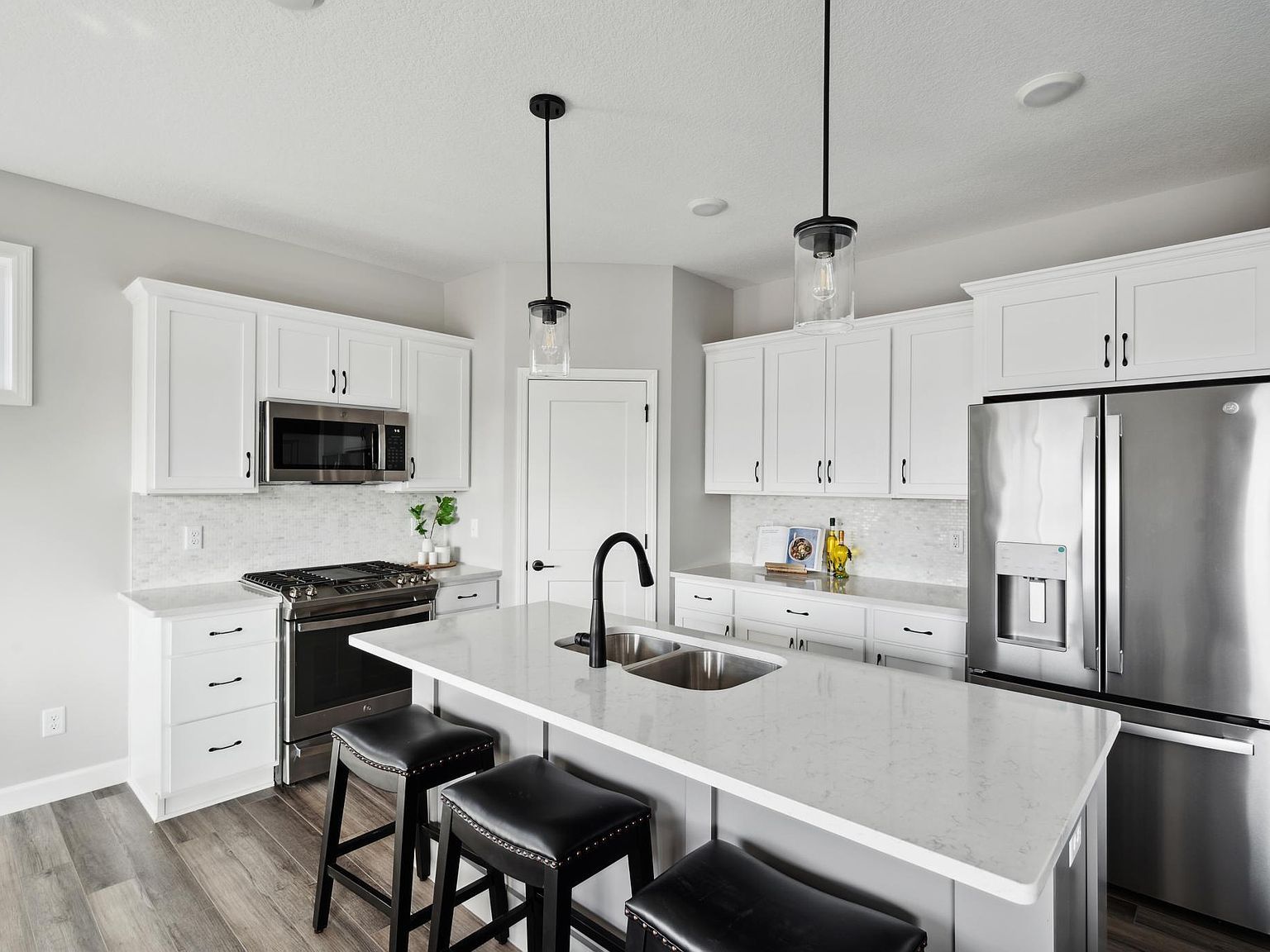 2625 Arbor Dr Buffalo, MN 55313 - Thumbnail 3