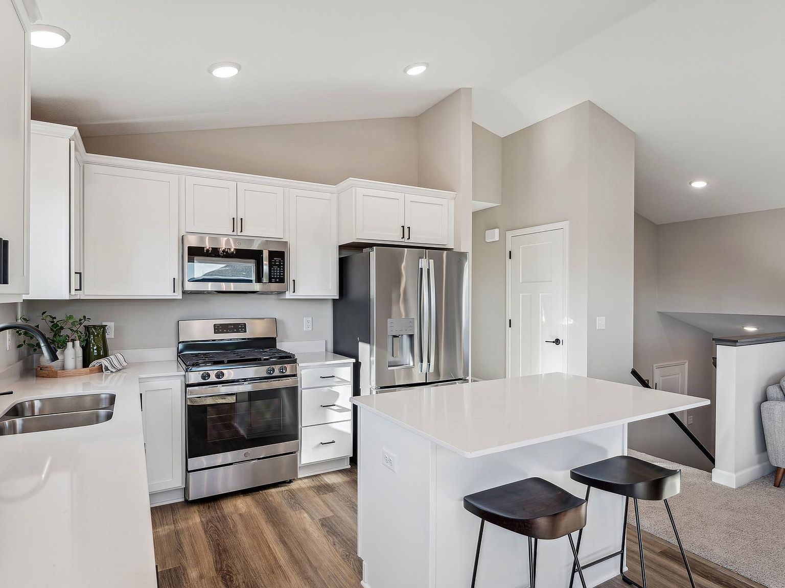 752 Yellowcrest St SW Delano, MN 55328 - Thumbnail 3