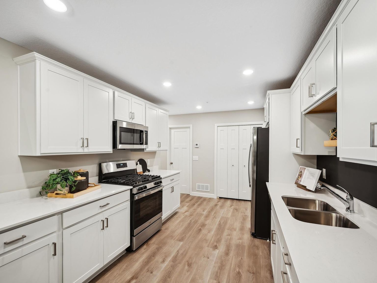 25559 3rd St W Zimmerman, MN 55398 - Thumbnail 3