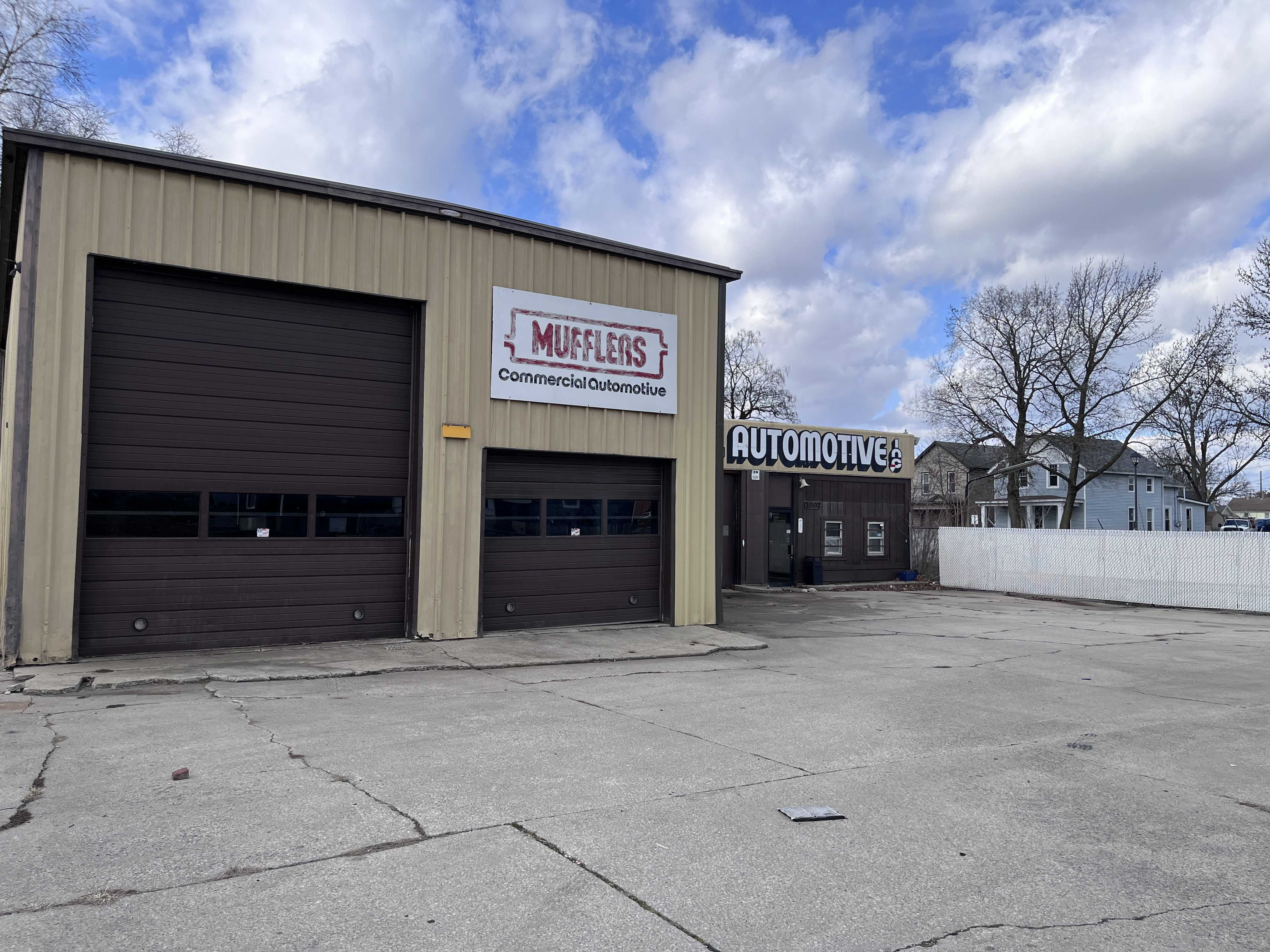 2002 South Harrison Street, Fort Wayne, IN, USA, 46802  | Commercial