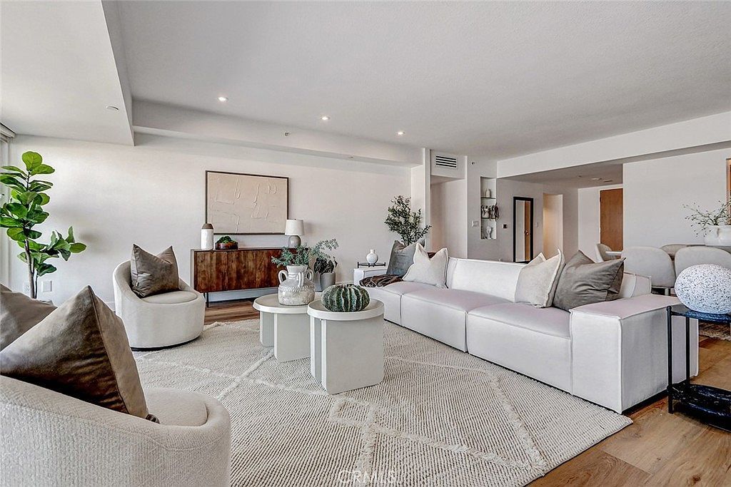 13600 Marina Pointe Dr Unit 905 Venice, CA 90292 - Thumbnail 3