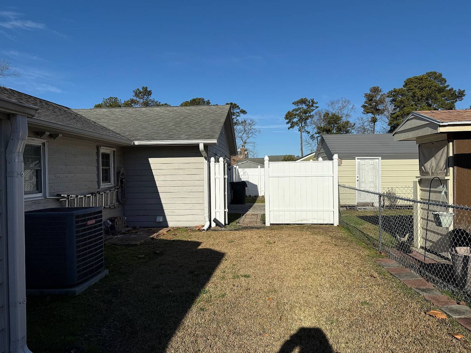 349 Robin Hood Cir Little River, SC 29566 - Thumbnail 3