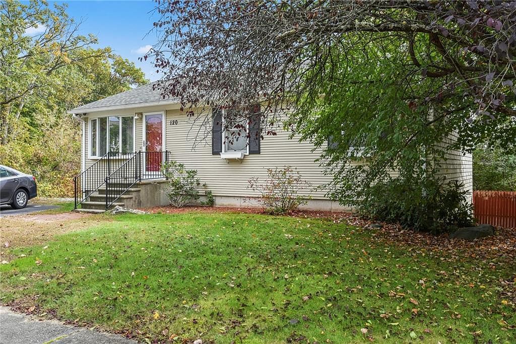 120 Eastgate Dr Warwick, RI 02886 - Thumbnail 3