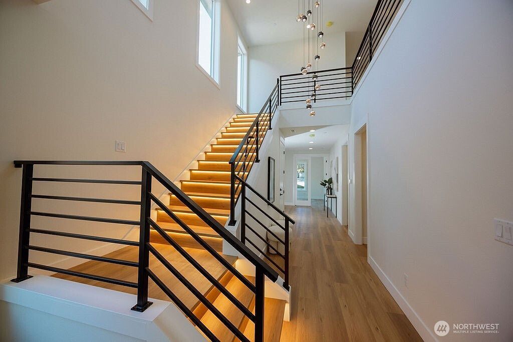 14737 56th Ave S Tukwila, WA 98168 - Thumbnail 3