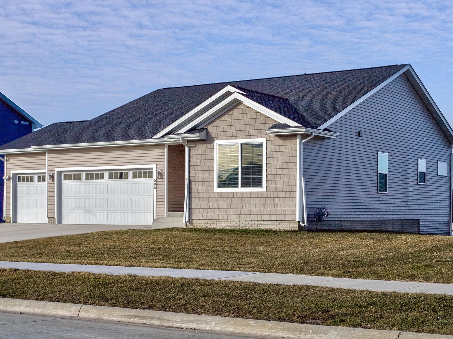 508 Wicker Dr Huxley, IA 50124 - Thumbnail 3