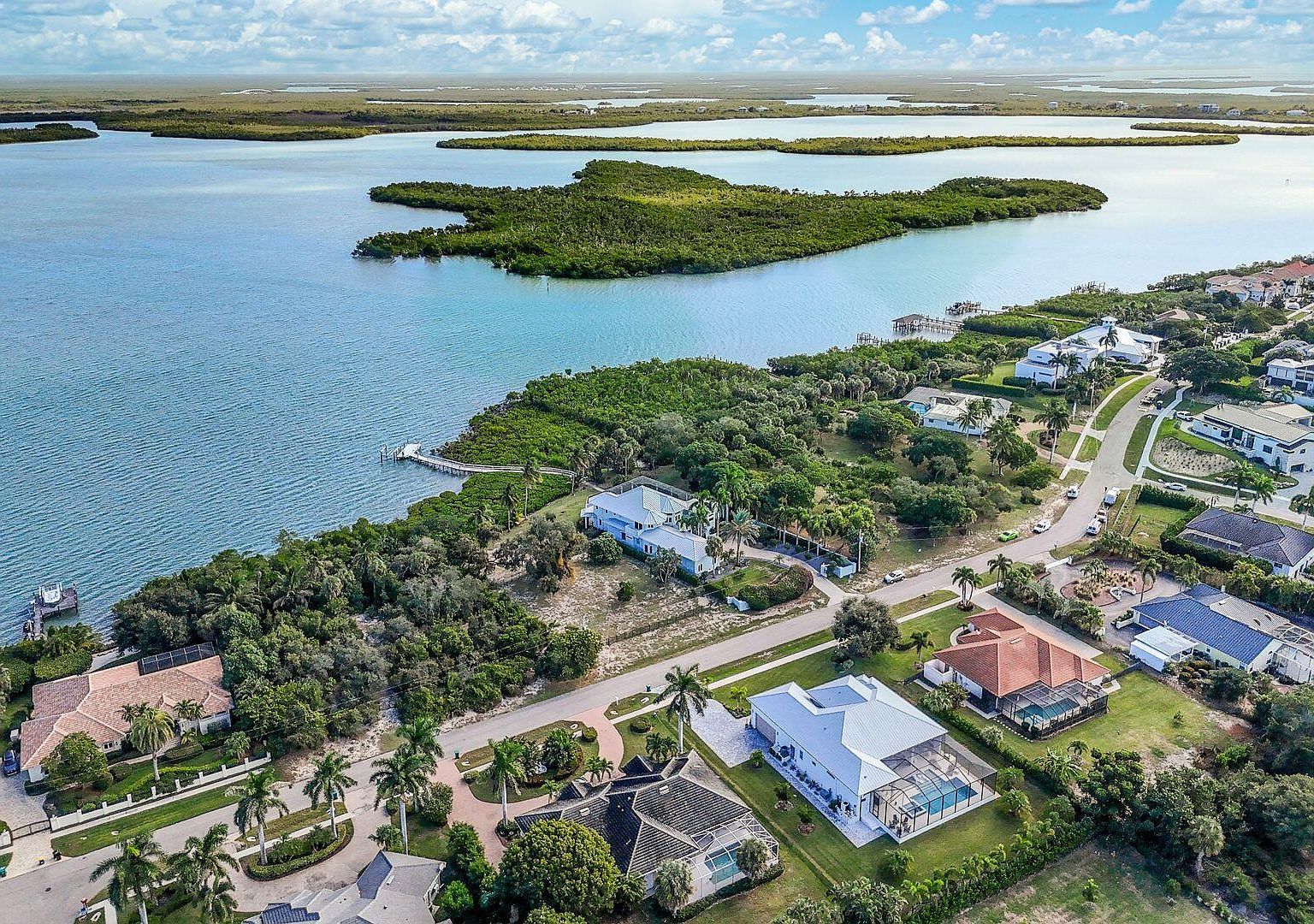 831 Caxambas Dr Marco Island, FL 34145 - Thumbnail 3