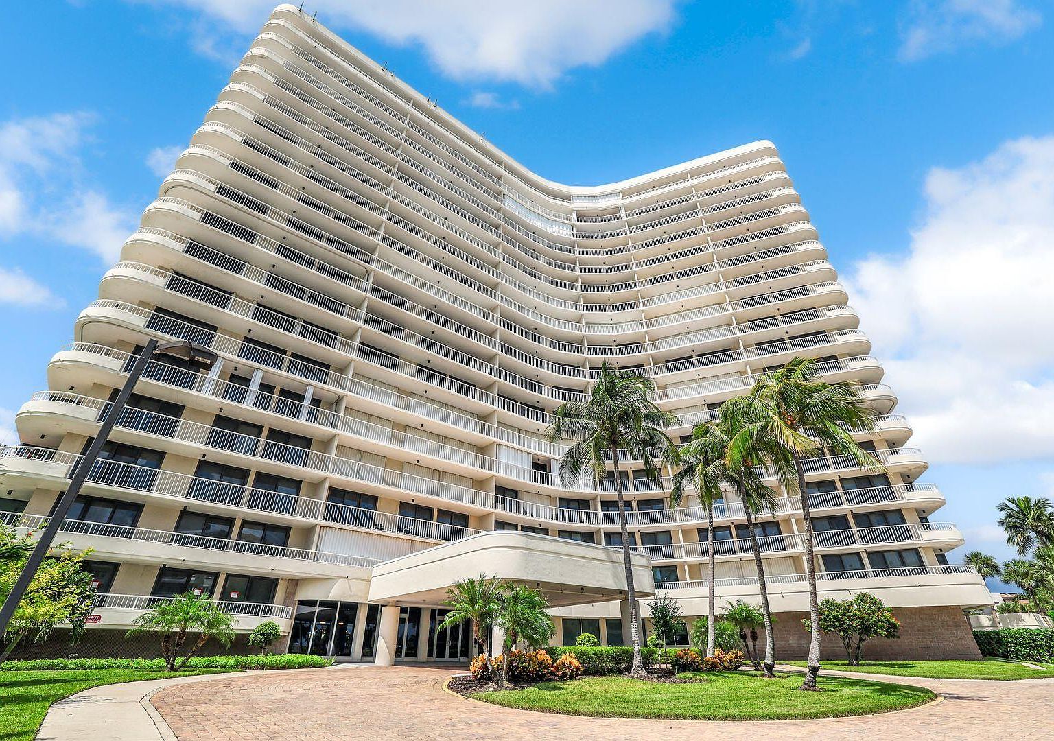 260 Seaview Ct APT 1805 Marco Island, FL 34145 - Thumbnail 3