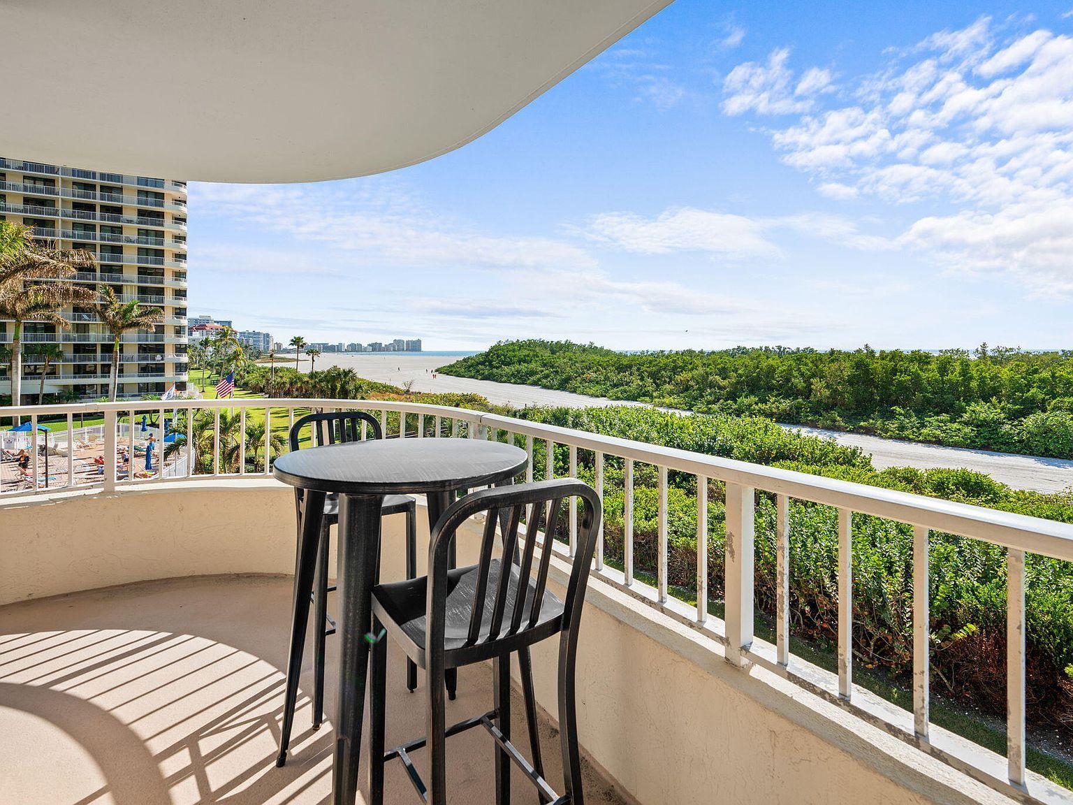 440 Seaview Ct APT 311 Marco Island, FL 34145 - Thumbnail 3