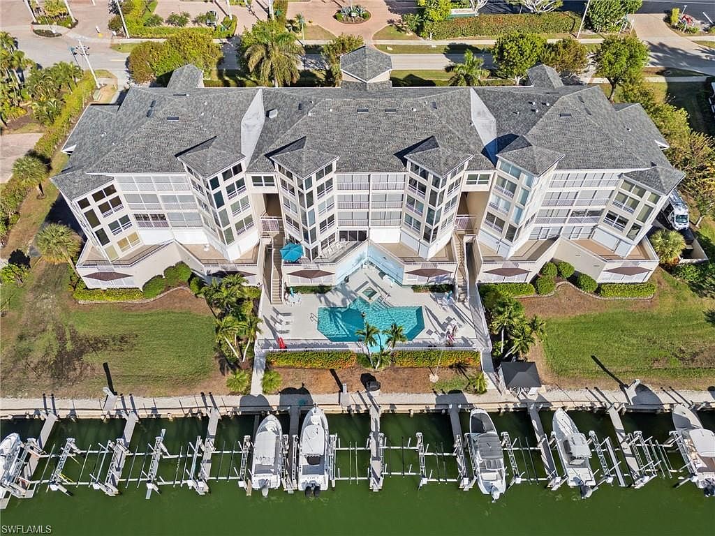870 Collier Ct APT 406 Marco Island, FL 34145 - Thumbnail 3