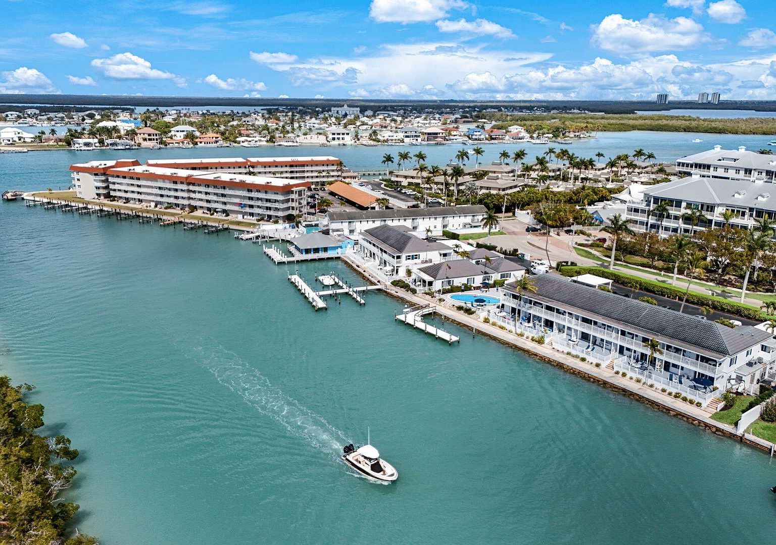 1170 Edington Pl APT B3 Marco Island, FL 34145 - Thumbnail 3