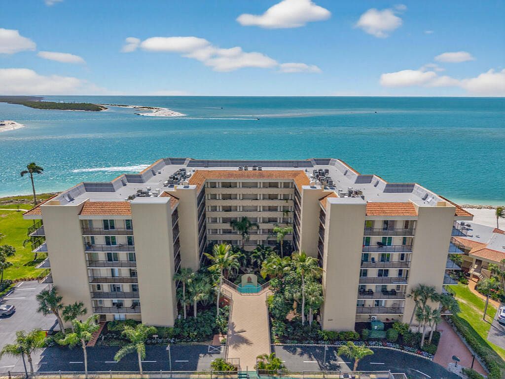 1090 S Collier Blvd APT 312 Marco Island, FL 34145 - Thumbnail 3
