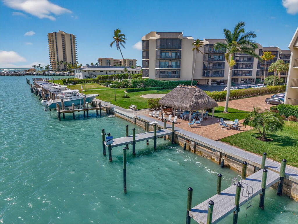 929 Collier Ct APT B301 Marco Island, FL 34145 - Thumbnail 3