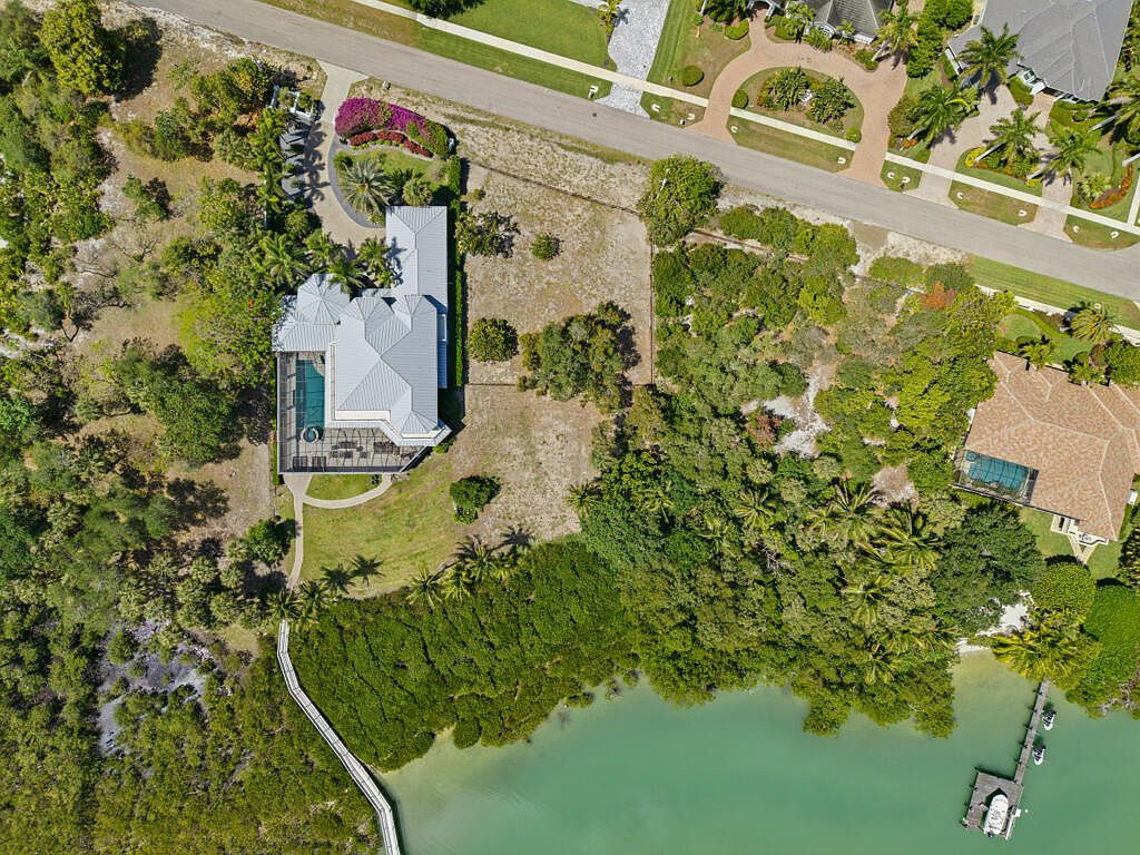 821 Caxambas Dr Marco Island, FL 34145 - Thumbnail 3