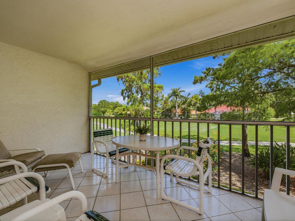 5904 Cranbrook Way APT J204 Naples, FL 34112 - Thumbnail 3